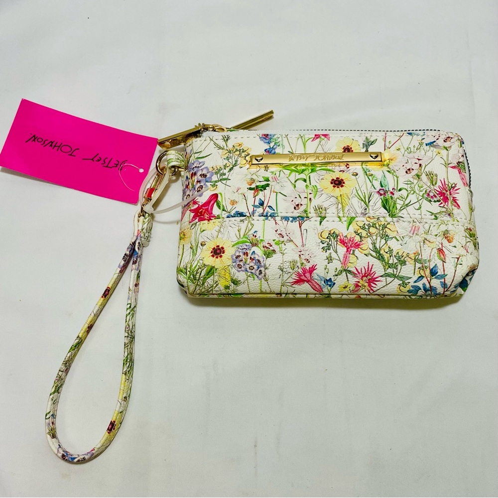 Betsey Johnson Floral Wristlet/Clutch, NWT - Picture 4 of 15